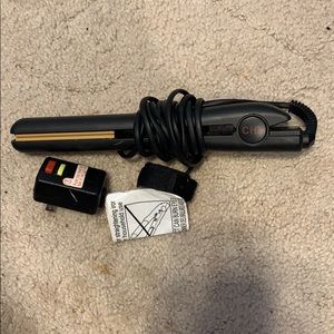 CHI Hair Flat Iron/Straigtner
